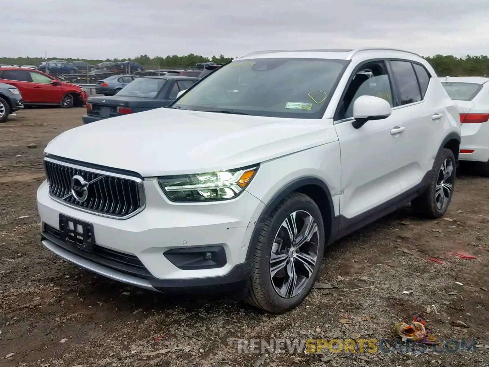 2 Photograph of a damaged car YV4162ULXK2071262 VOLVO XC40 T5 2019