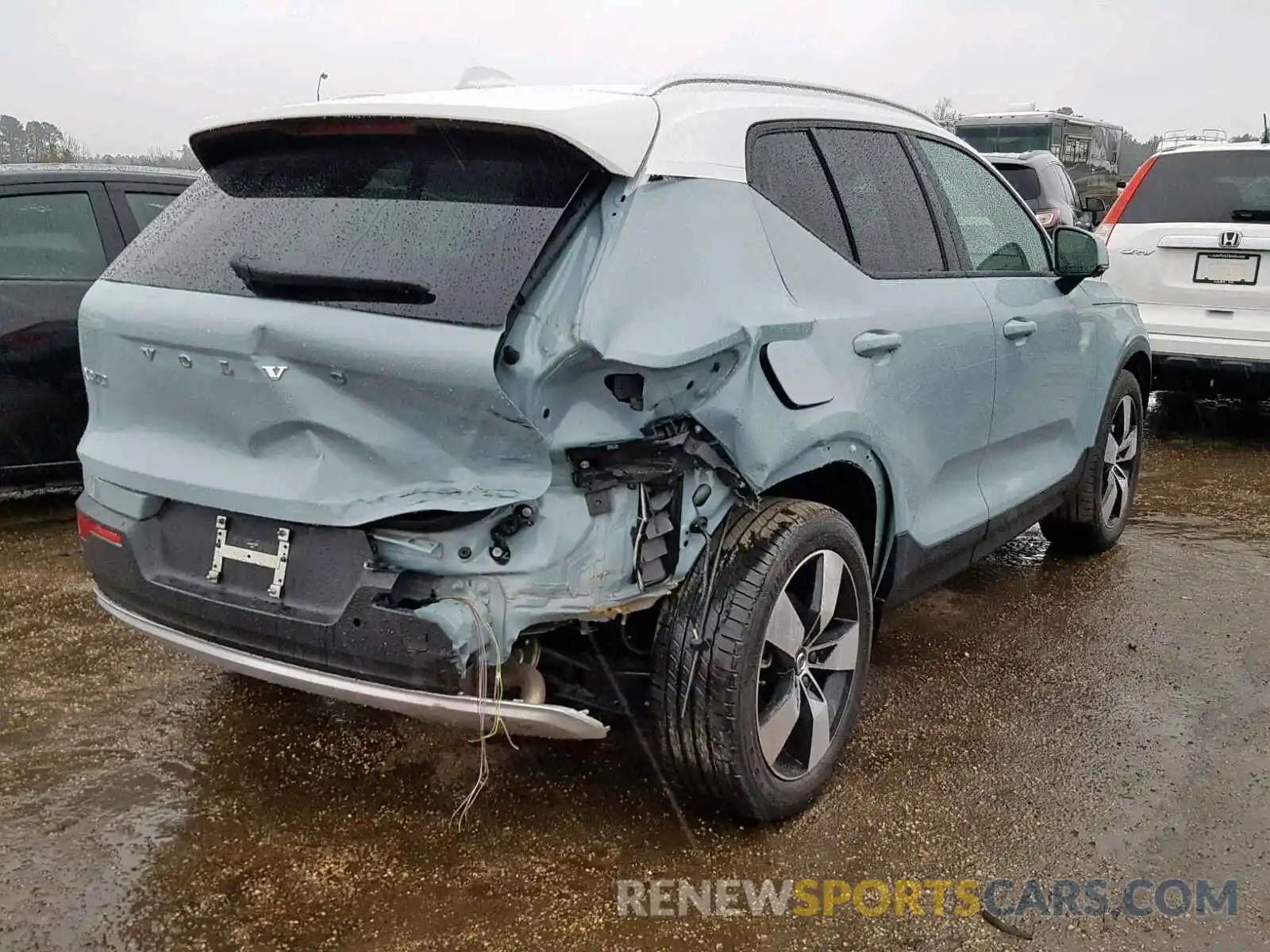4 Photograph of a damaged car YV4162XZ7K2003307 VOLVO XC40 T5 2019