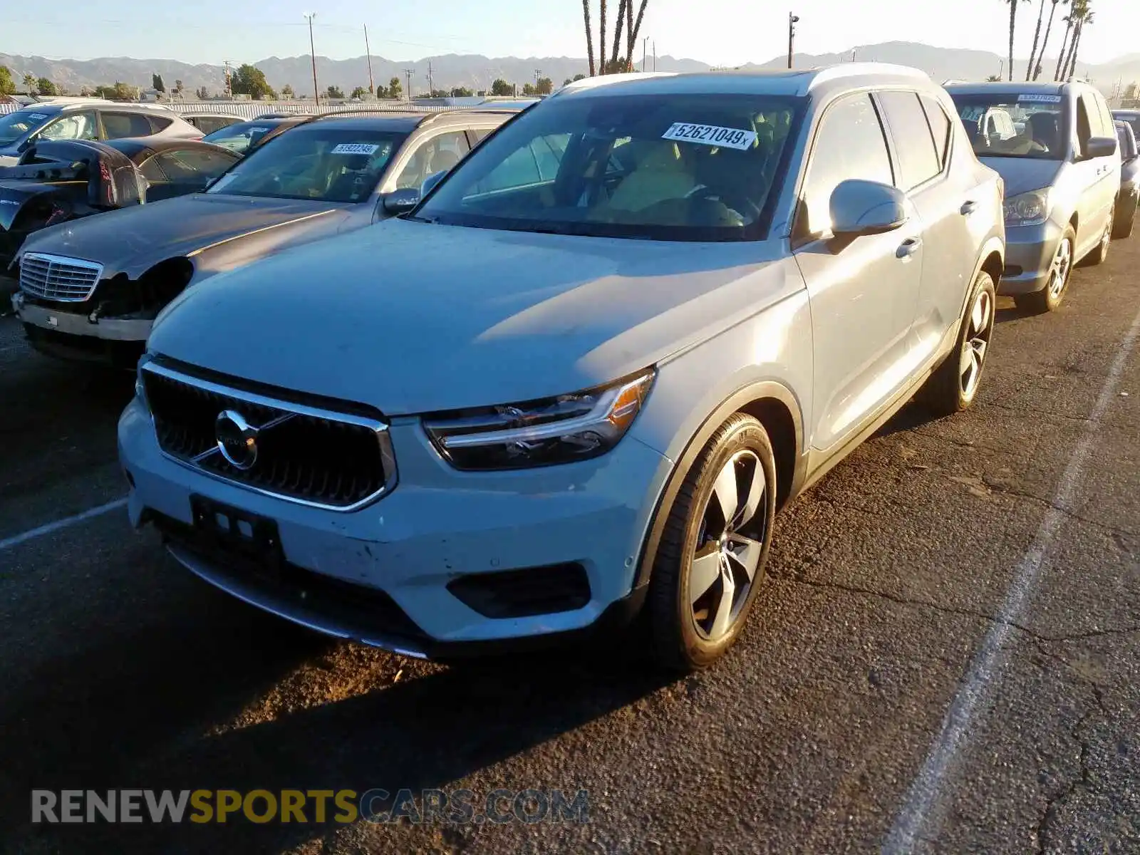 2 Photograph of a damaged car YV4162XZ2K2010990 VOLVO XC40 T5 MO 2019