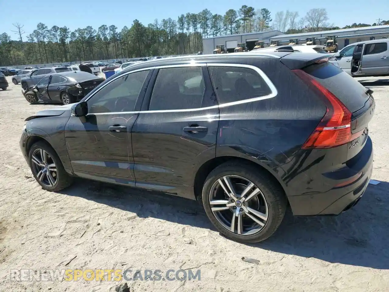 2 Фотография поврежденного автомобиля LYV102DK4KB206830 VOLVO XC60 2019