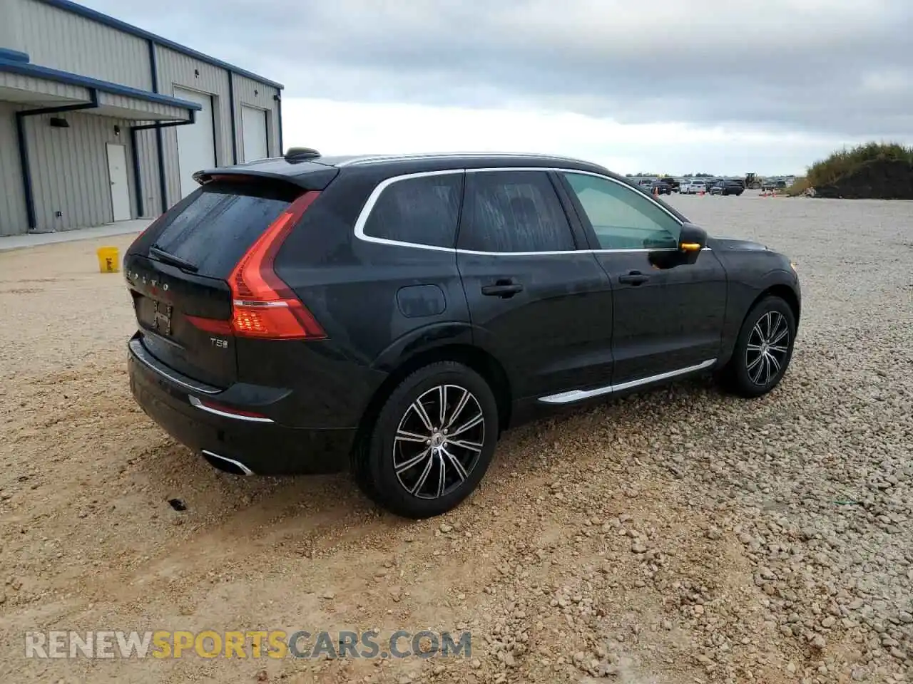 3 Photograph of a damaged car LYV102DL2KB229452 VOLVO XC60 2019