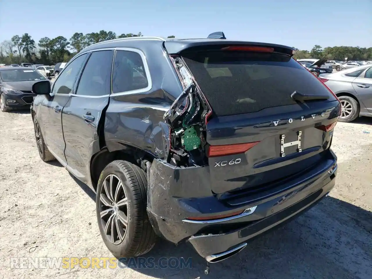 3 Photograph of a damaged car LYV102DL2KB287402 VOLVO XC60 2019