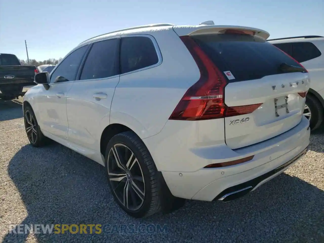 3 Photograph of a damaged car LYV102DM9KB219252 VOLVO XC60 2019