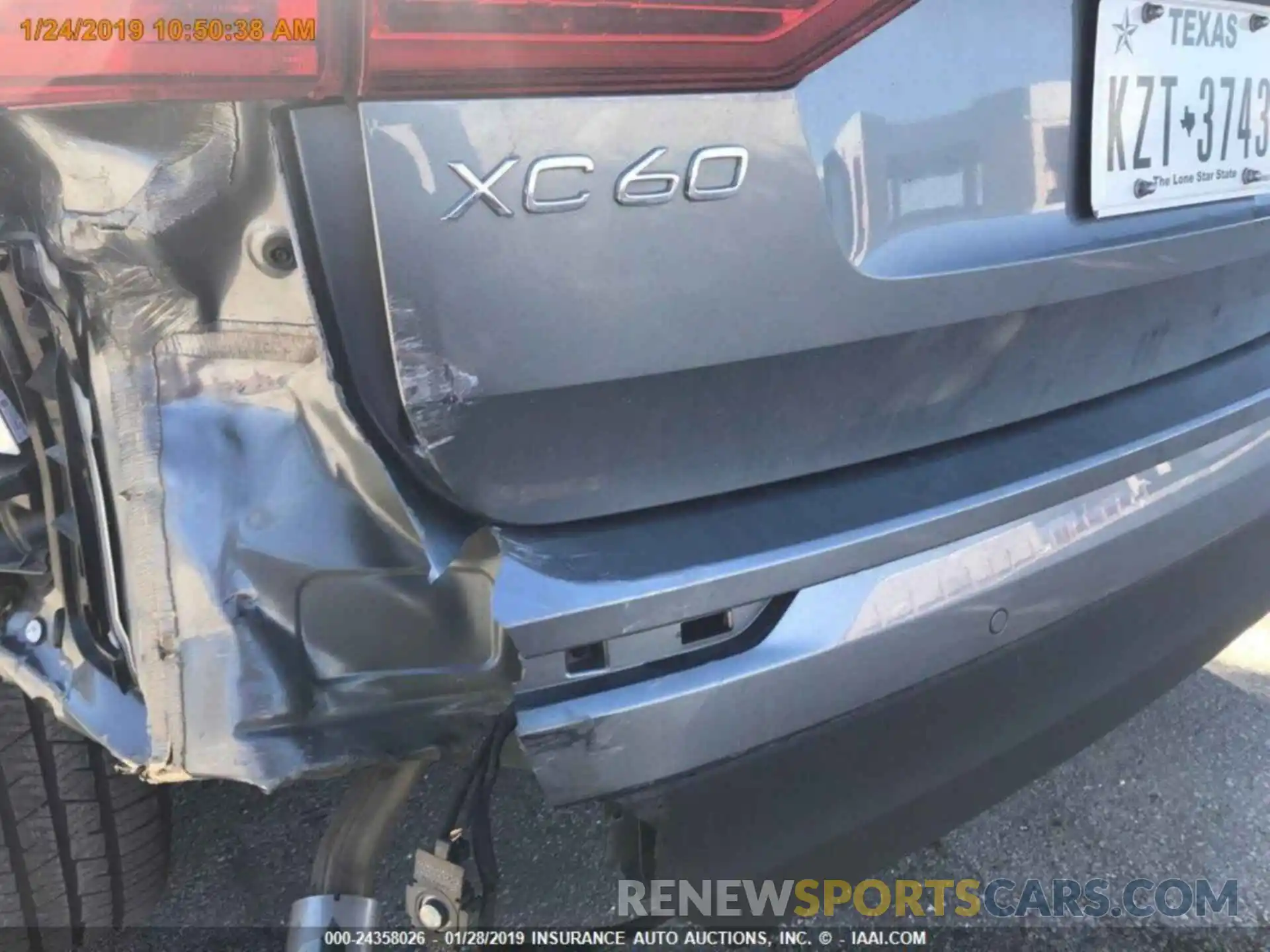 12 Photograph of a damaged car LYV102RK1KB178784 VOLVO XC60 2019