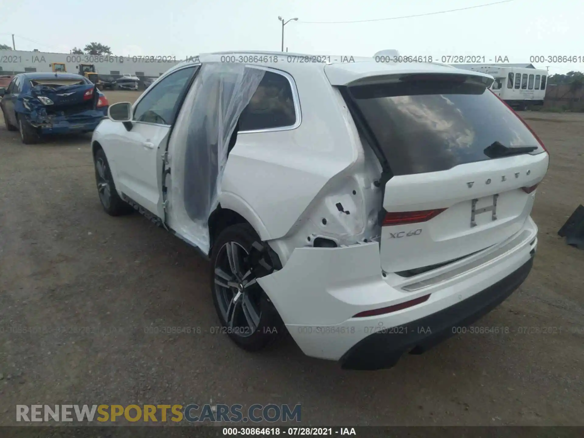 3 Photograph of a damaged car LYV102RK7KB201808 VOLVO XC60 2019