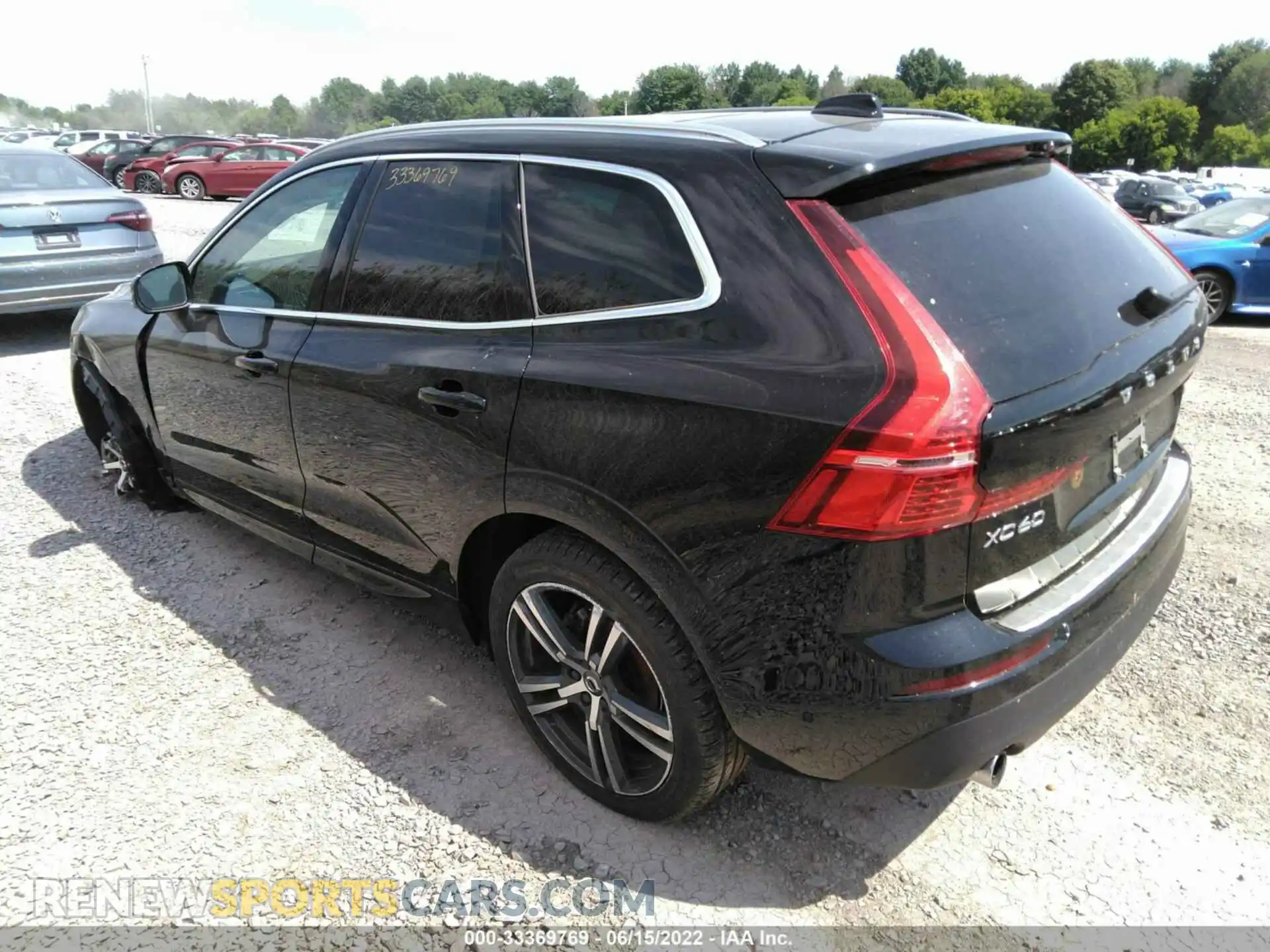 3 Photograph of a damaged car LYV102RK7KB284060 VOLVO XC60 2019