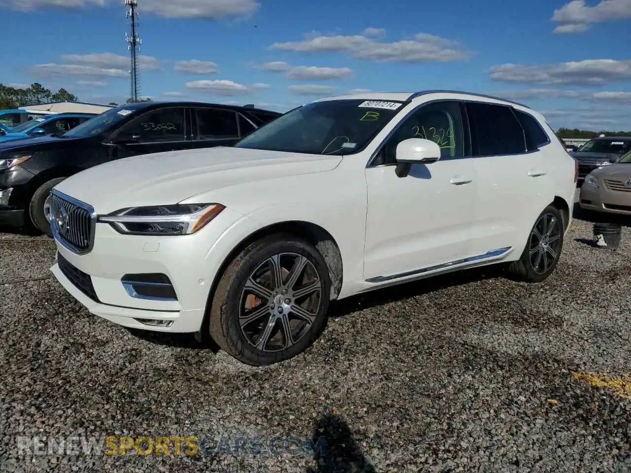 1 Photograph of a damaged car LYV102RL2KB233641 VOLVO XC60 2019