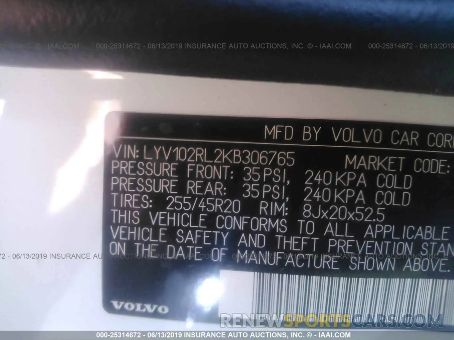 9 Photograph of a damaged car LYV102RL2KB306765 VOLVO XC60 2019