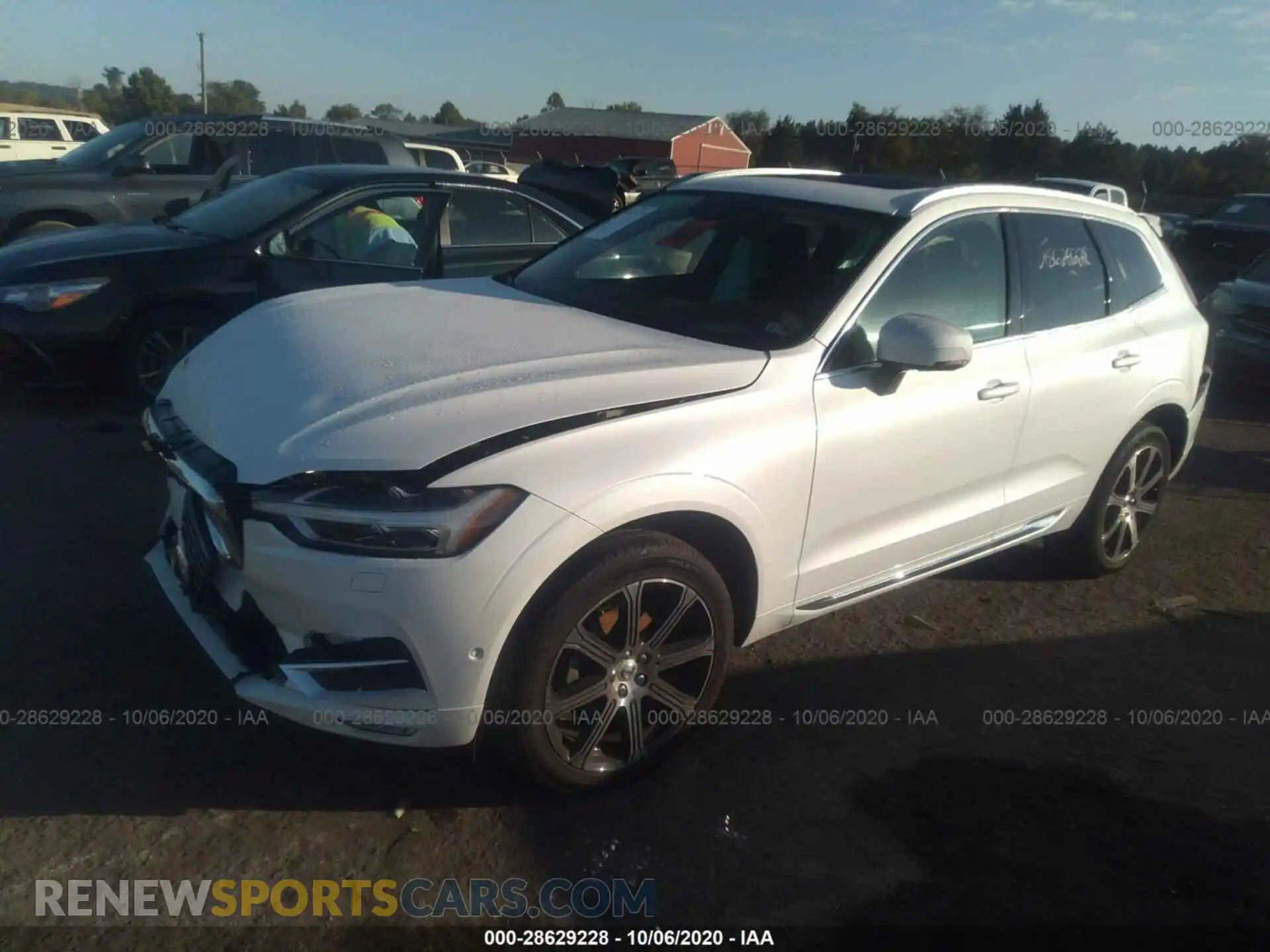 2 Photograph of a damaged car LYV102RL3KB184398 VOLVO XC60 2019