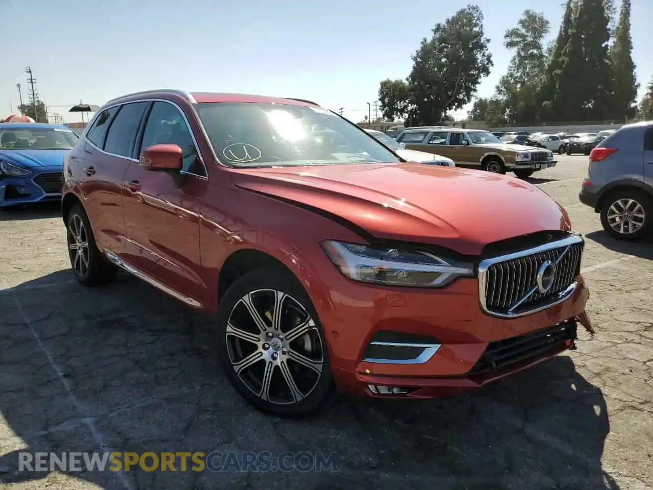 1 Photograph of a damaged car LYV102RL8KB319293 VOLVO XC60 2019