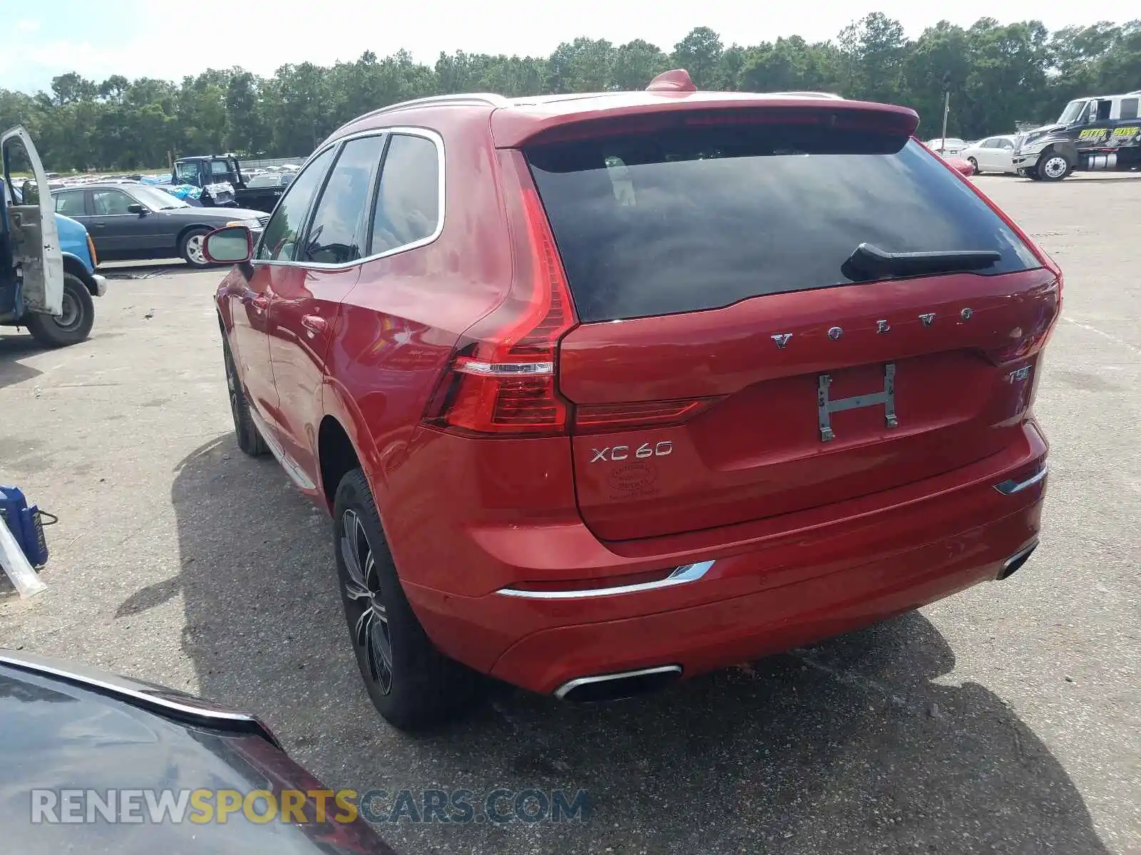 3 Photograph of a damaged car LYV102RLXKB178338 VOLVO XC60 2019