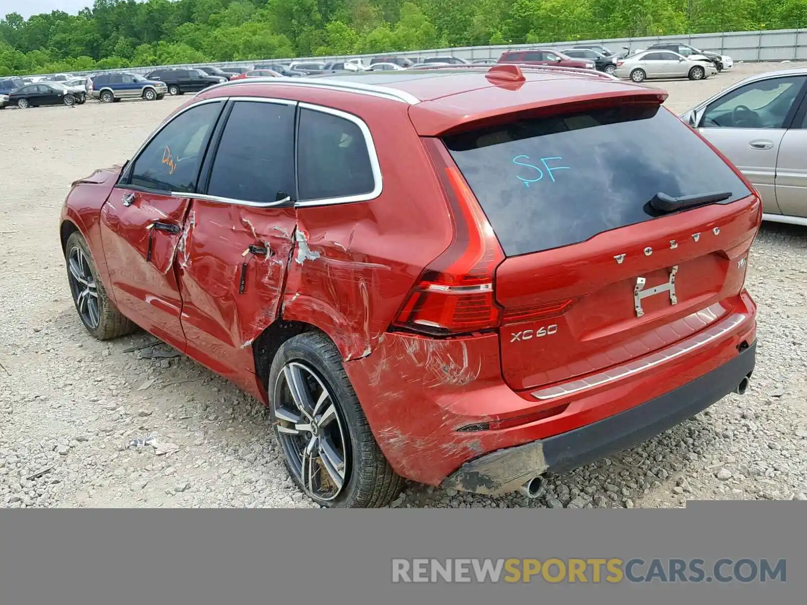 3 Photograph of a damaged car LYVA22RK6KB213927 VOLVO XC60 2019