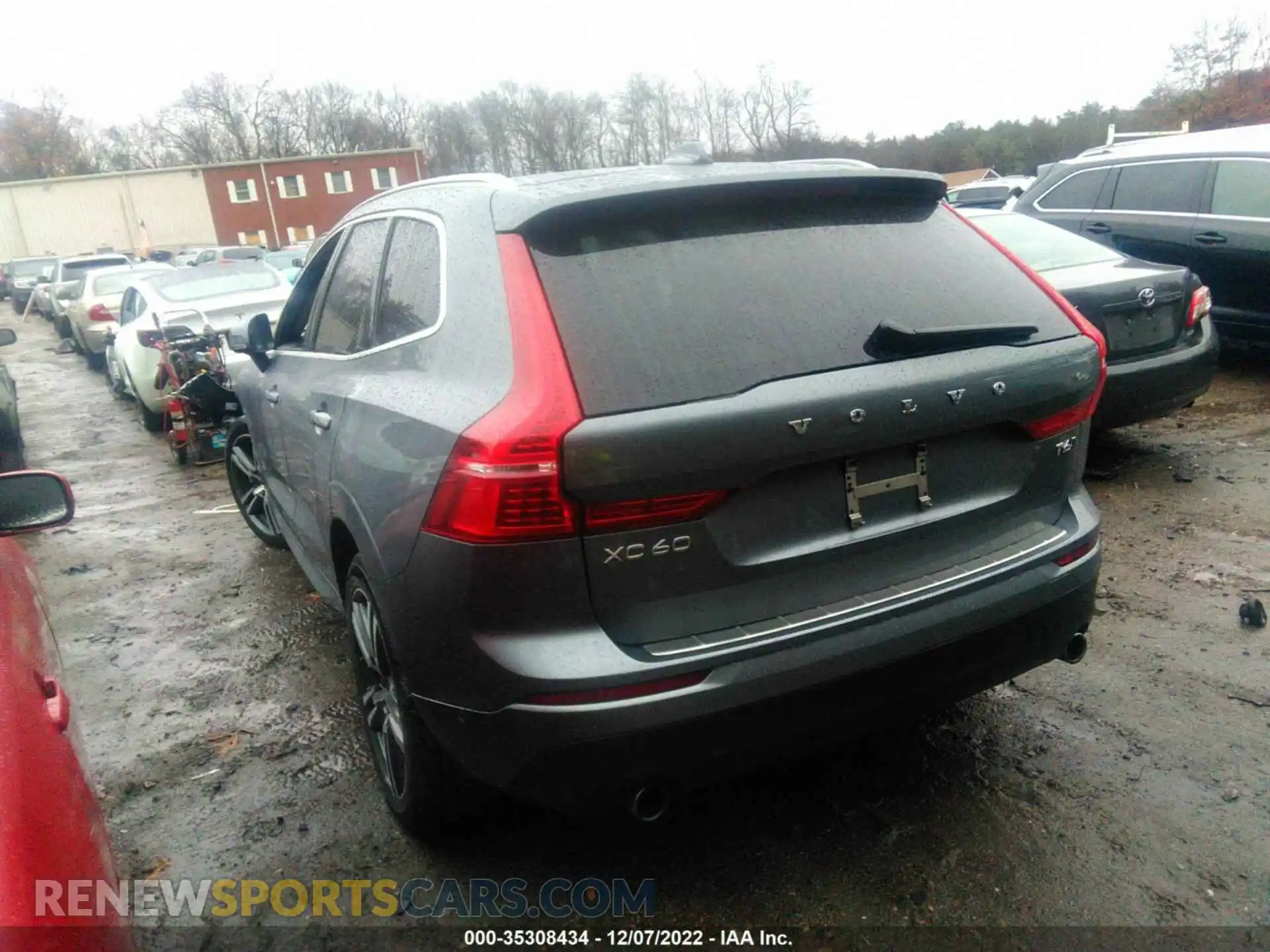 3 Photograph of a damaged car LYVA22RK9KB224808 VOLVO XC60 2019