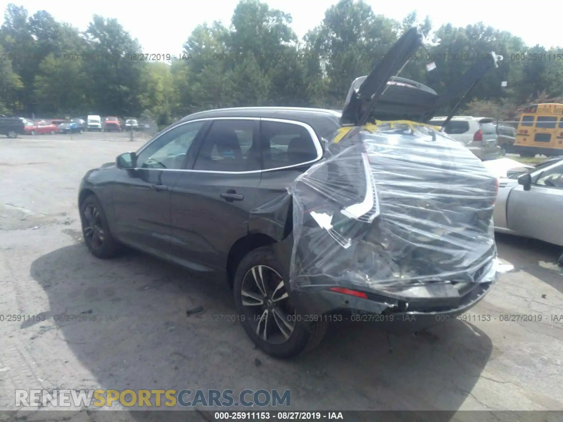 3 Photograph of a damaged car LYVA22RK9KB297791 VOLVO XC60 2019