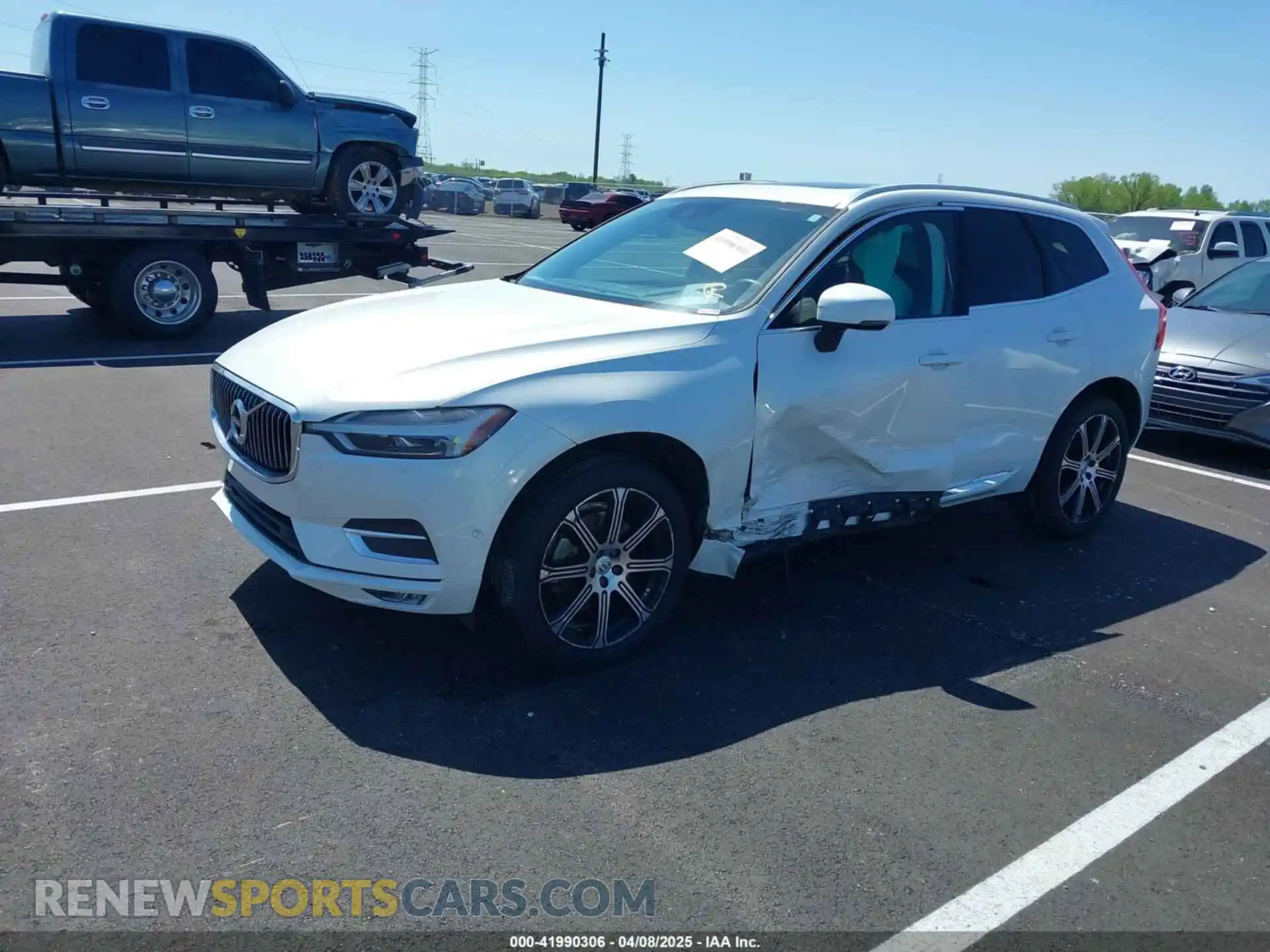 2 Photograph of a damaged car LYVA22RL1KB228666 VOLVO XC60 2019