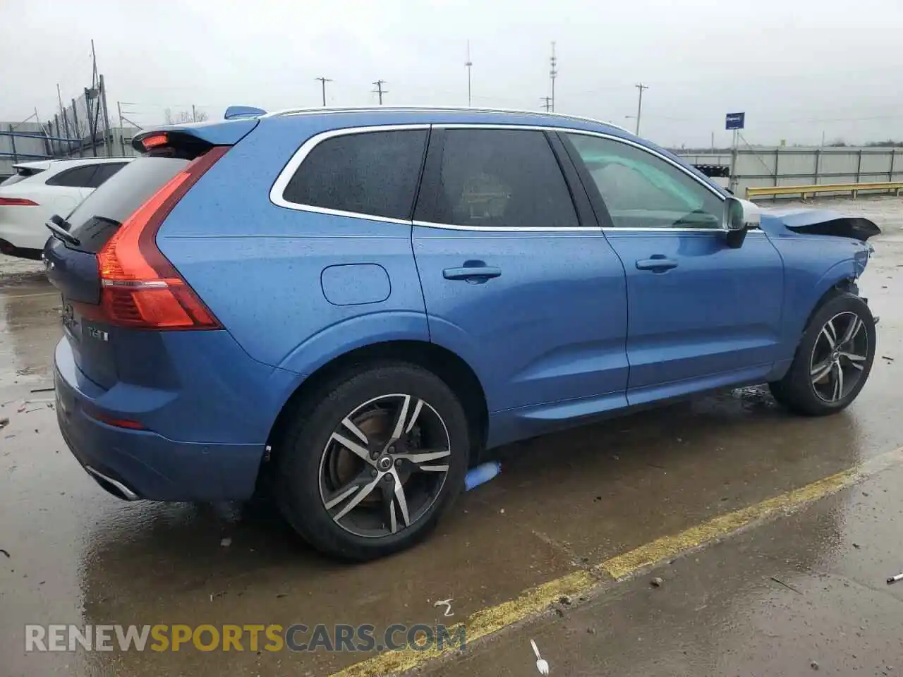 3 Photograph of a damaged car LYVA22RM1KB278556 VOLVO XC60 2019