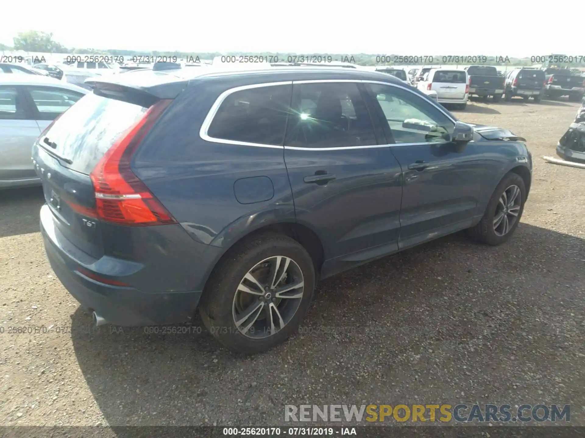 4 Photograph of a damaged car YV4A22RK2K1328433 VOLVO XC60 2019