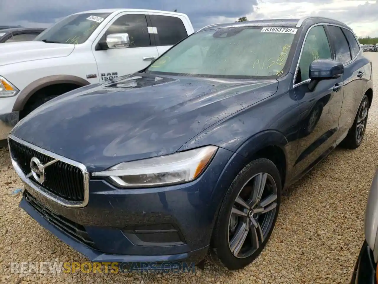 2 Photograph of a damaged car YV4102DK3L1554124 VOLVO XC60 2020