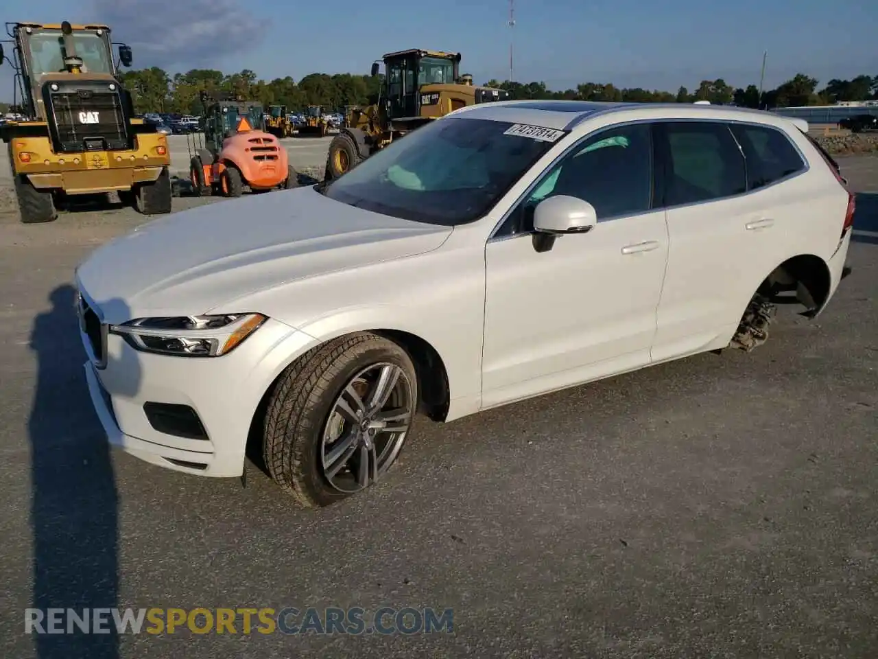1 Photograph of a damaged car YV4102DK5L1565500 VOLVO XC60 2020