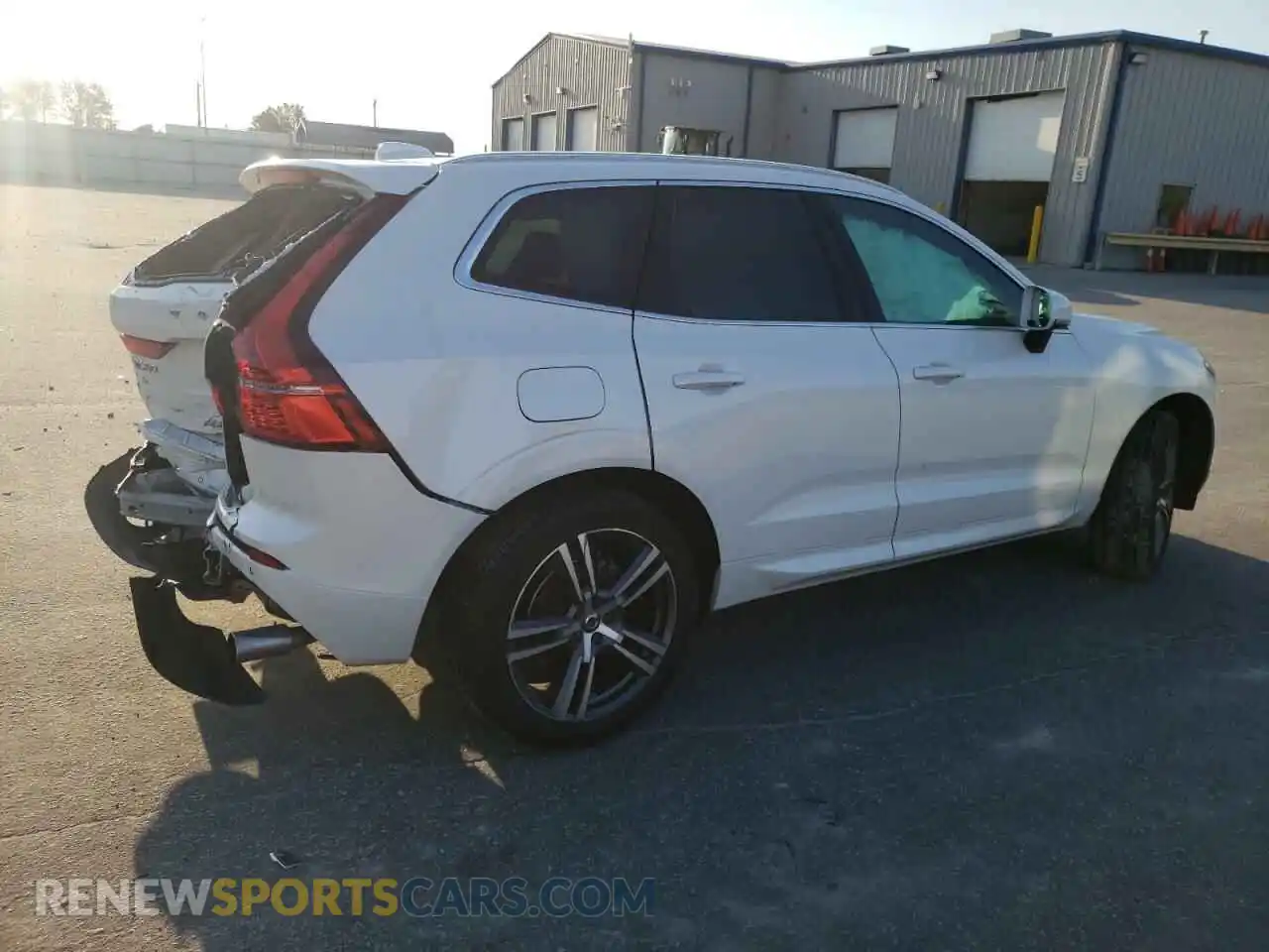 3 Photograph of a damaged car YV4102DK5L1565500 VOLVO XC60 2020