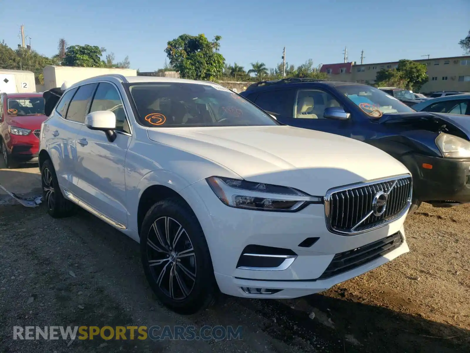 1 Photograph of a damaged car YV4102DL2L1504064 VOLVO XC60 2020