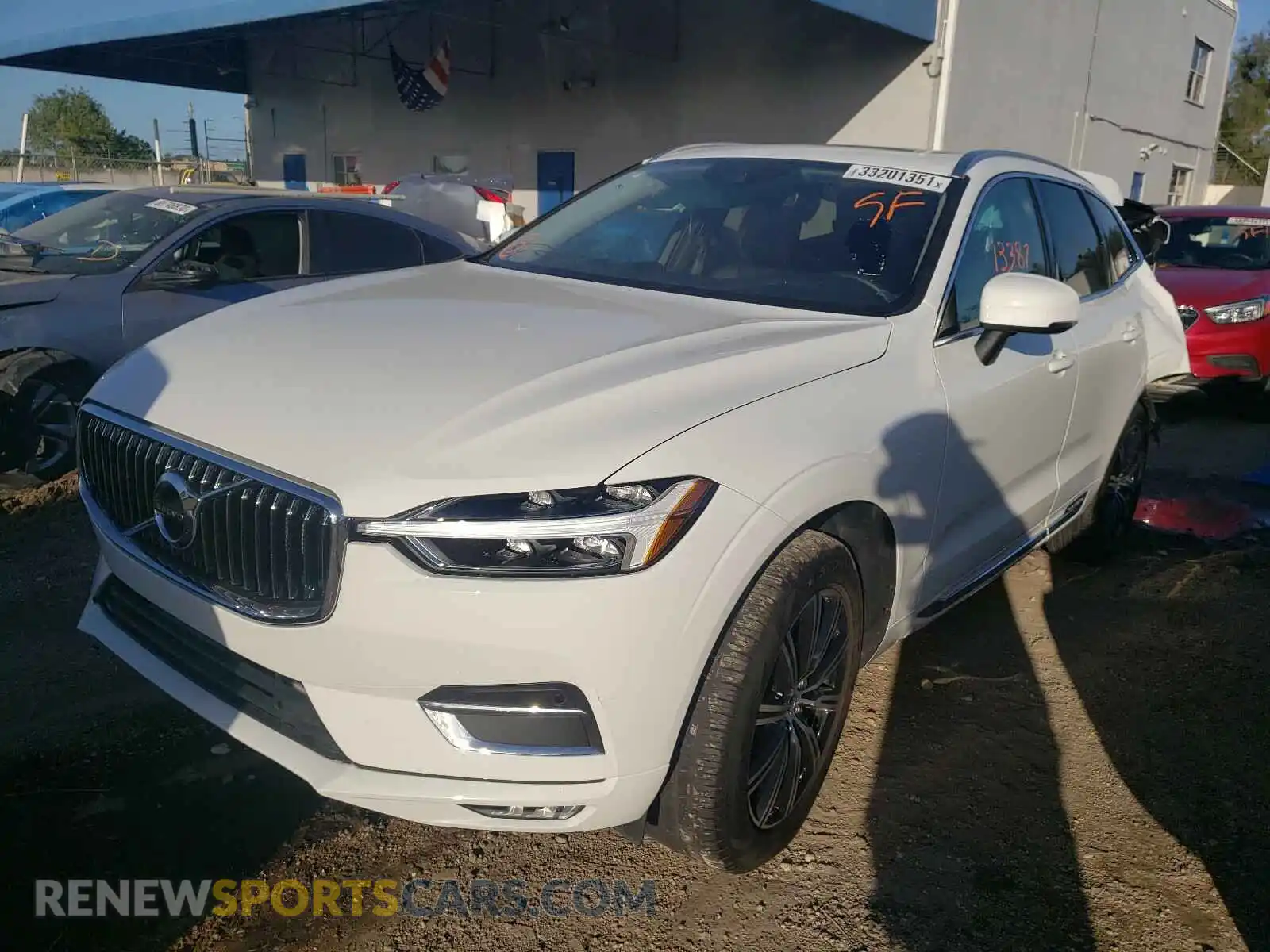 2 Photograph of a damaged car YV4102DL2L1504064 VOLVO XC60 2020