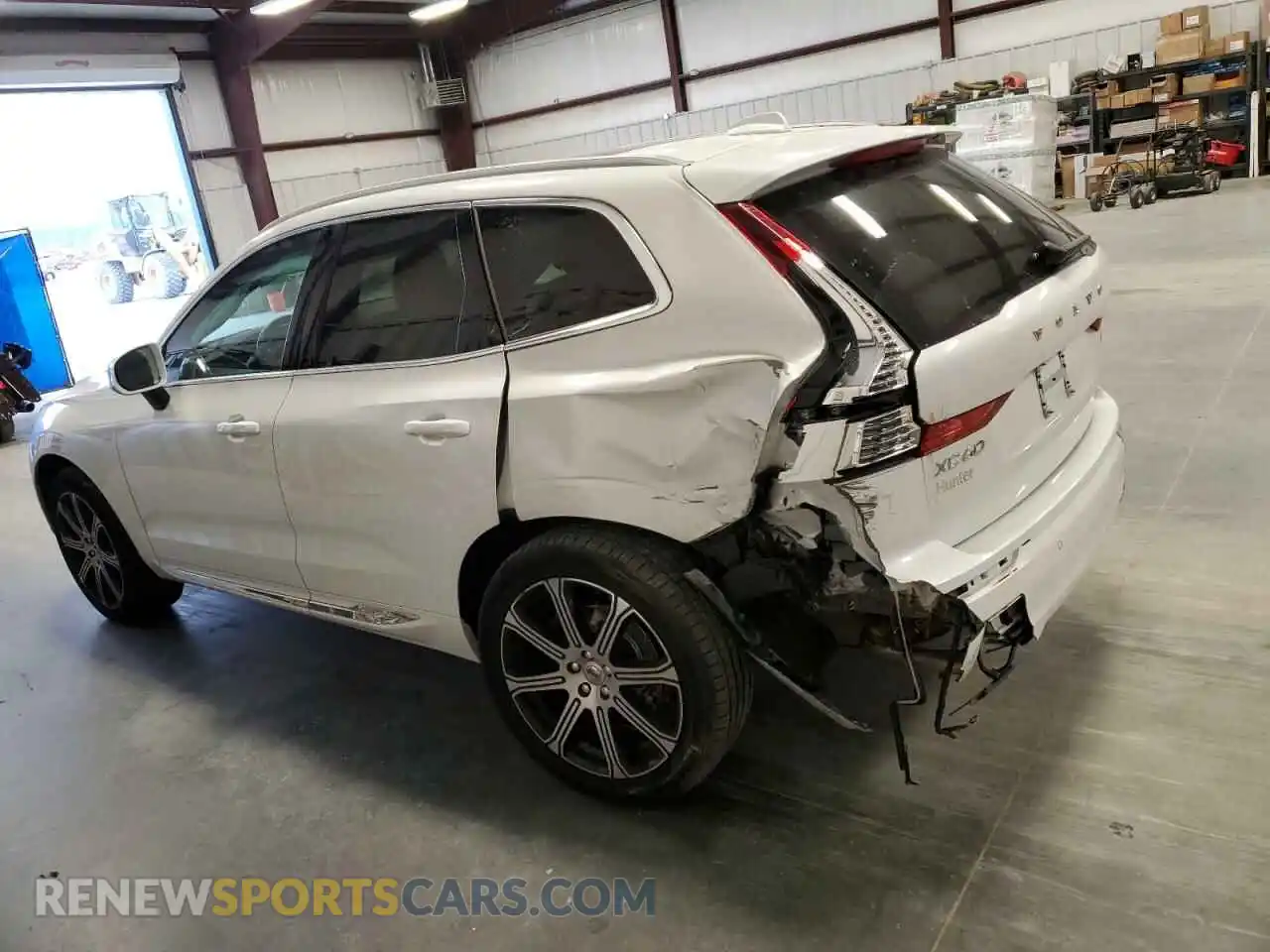2 Photograph of a damaged car YV4102RL0L1609548 VOLVO XC60 2020