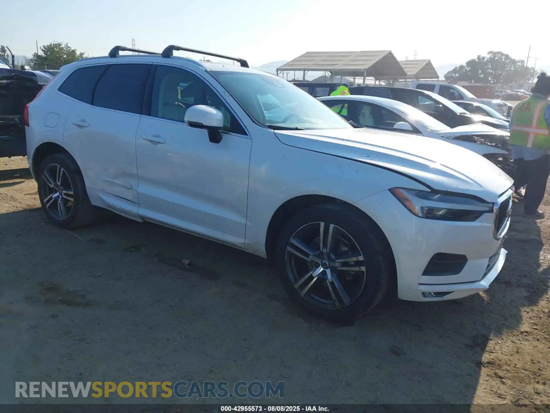 1 Photograph of a damaged car YV4102DK1M1798761 VOLVO XC60 2021