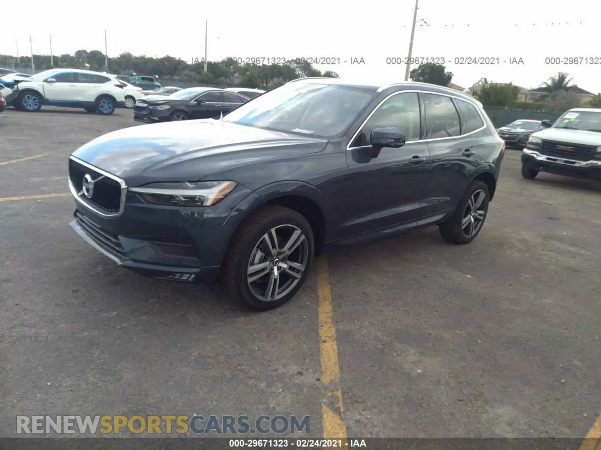 2 Photograph of a damaged car YV4102DK2M1783394 VOLVO XC60 2021