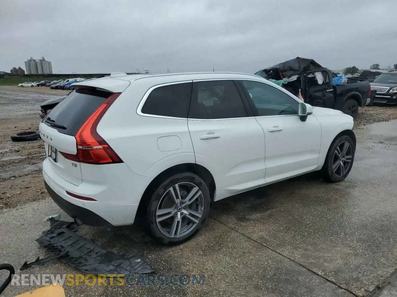 3 fotografías del automóvil dañado YV4102DK6M1744632 VOLVO XC60 2021