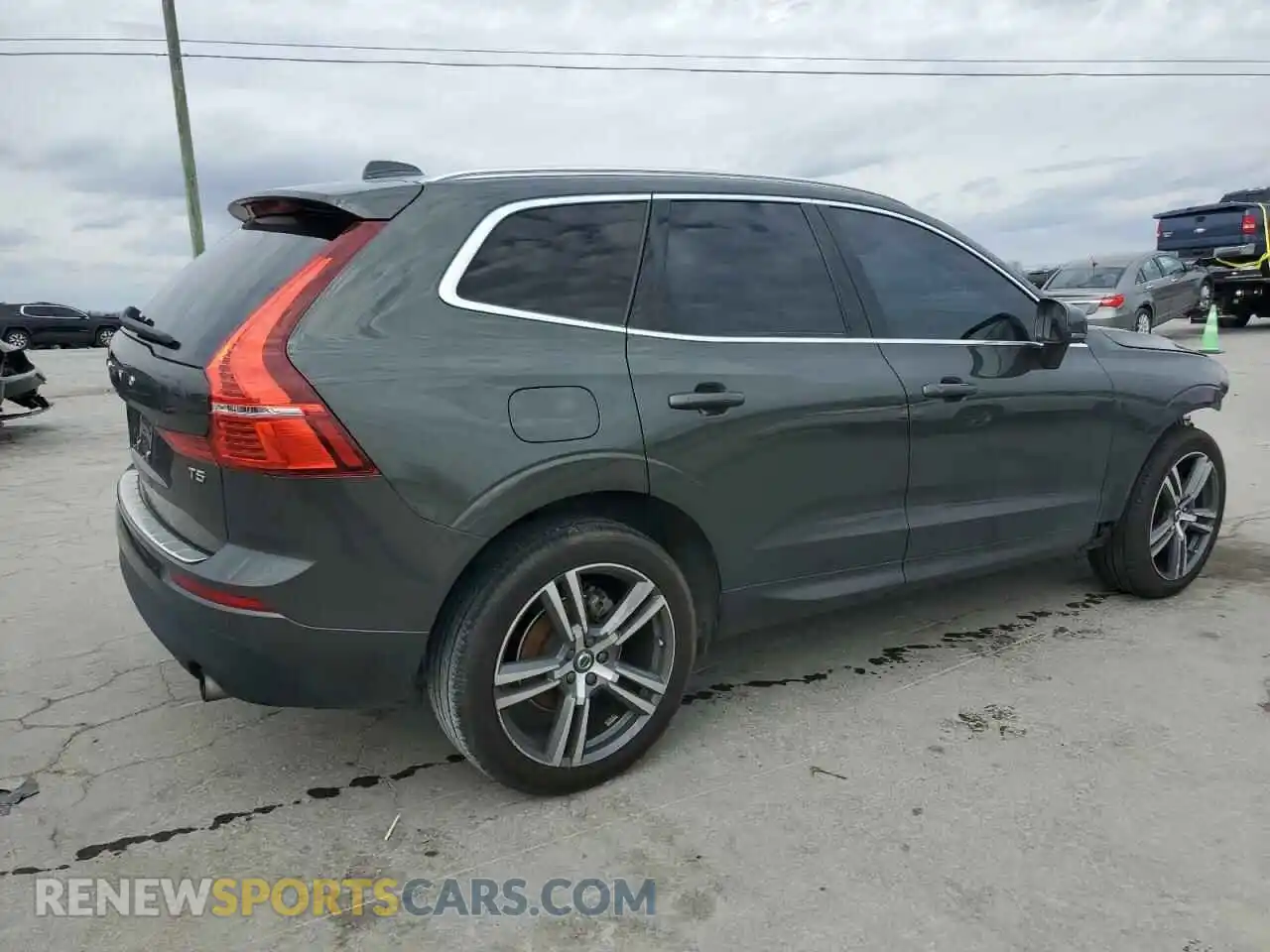 3 Photograph of a damaged car YV4102DK9M1887283 VOLVO XC60 2021
