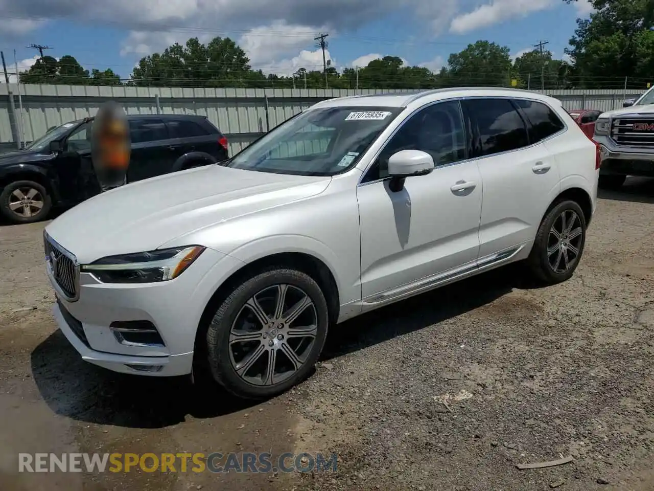1 Photograph of a damaged car YV4102DL0M1814571 VOLVO XC60 2021