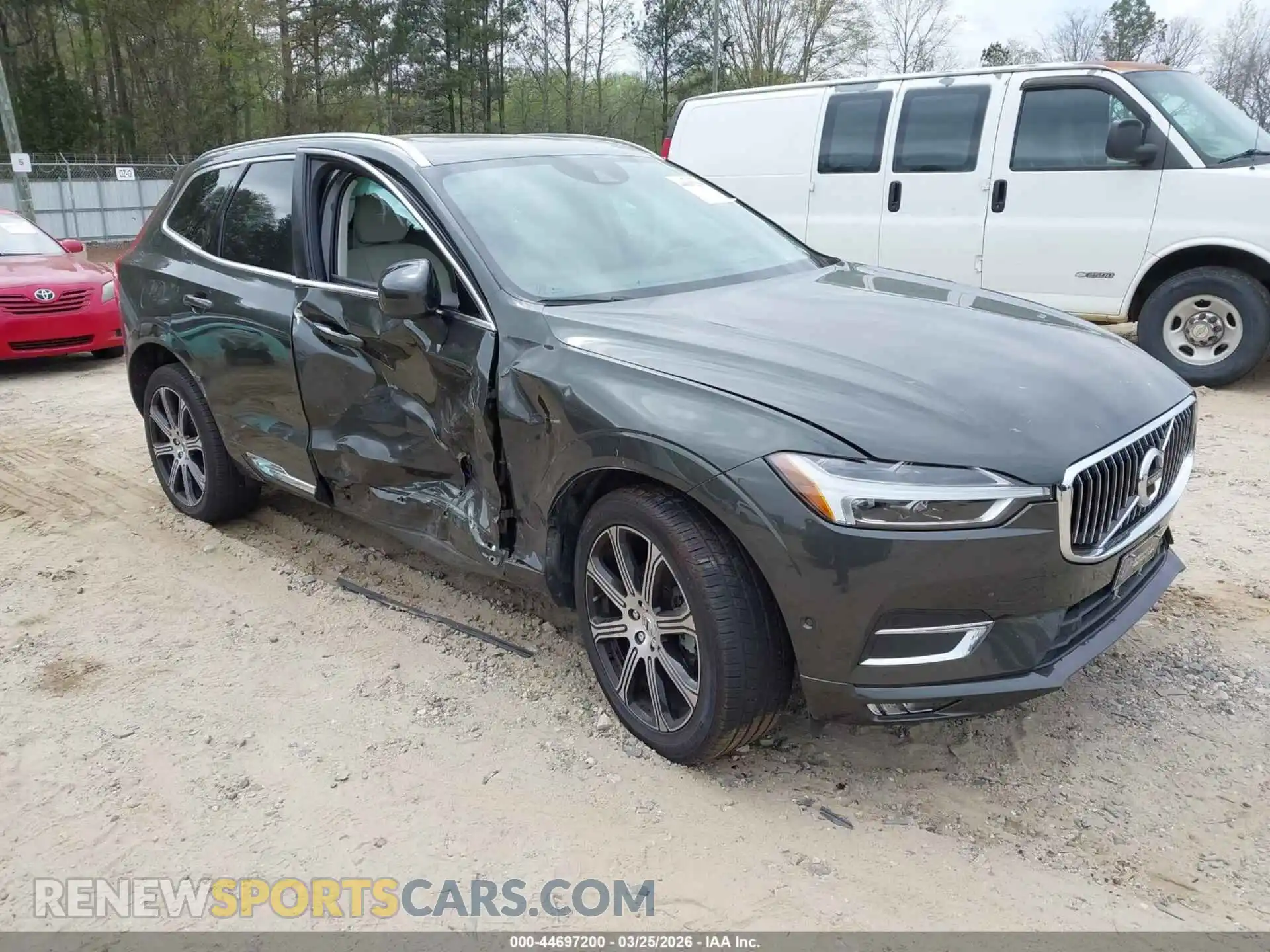 1 Photograph of a damaged car YV4102DL1M1734566 VOLVO XC60 2021