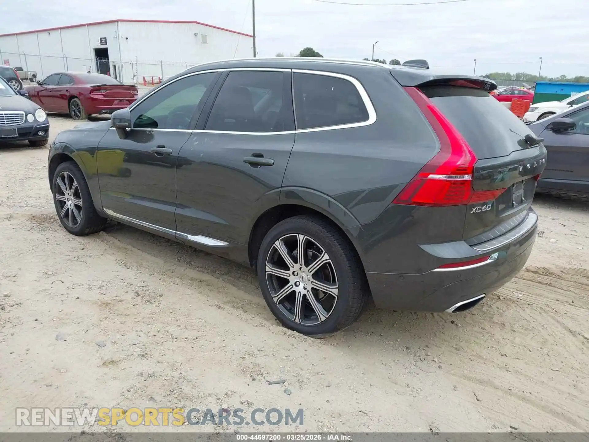 3 Photograph of a damaged car YV4102DL1M1734566 VOLVO XC60 2021