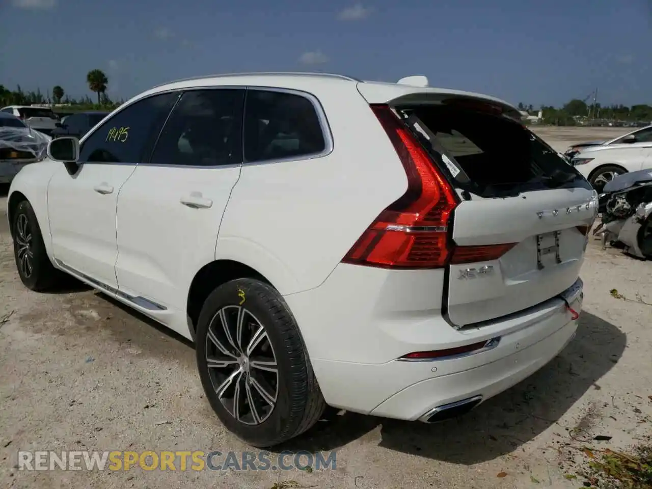 3 Photograph of a damaged car YV4102DL4M1754648 VOLVO XC60 2021