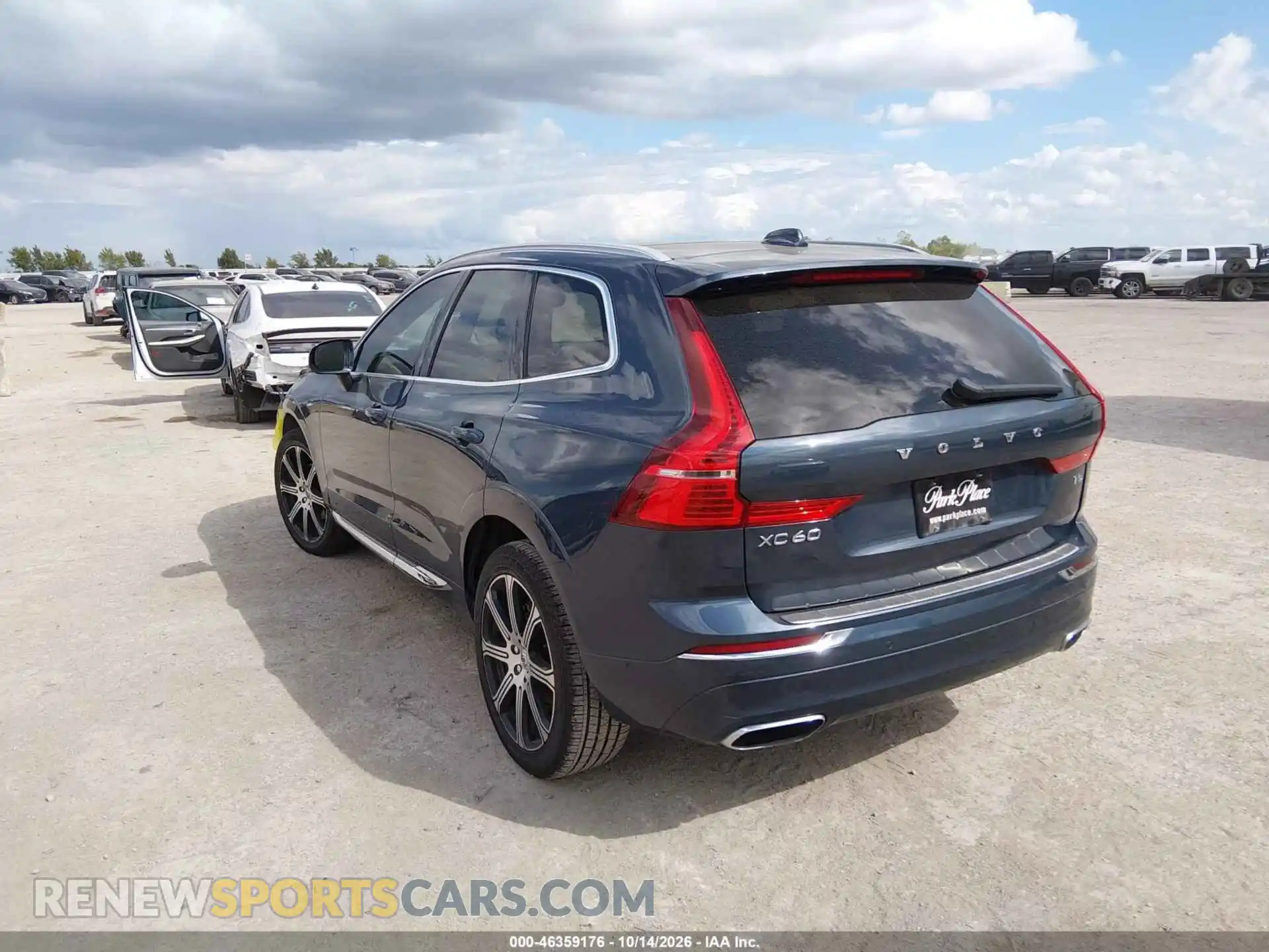 3 fotografías del automóvil dañado YV4102DL5M1829423 VOLVO XC60 2021