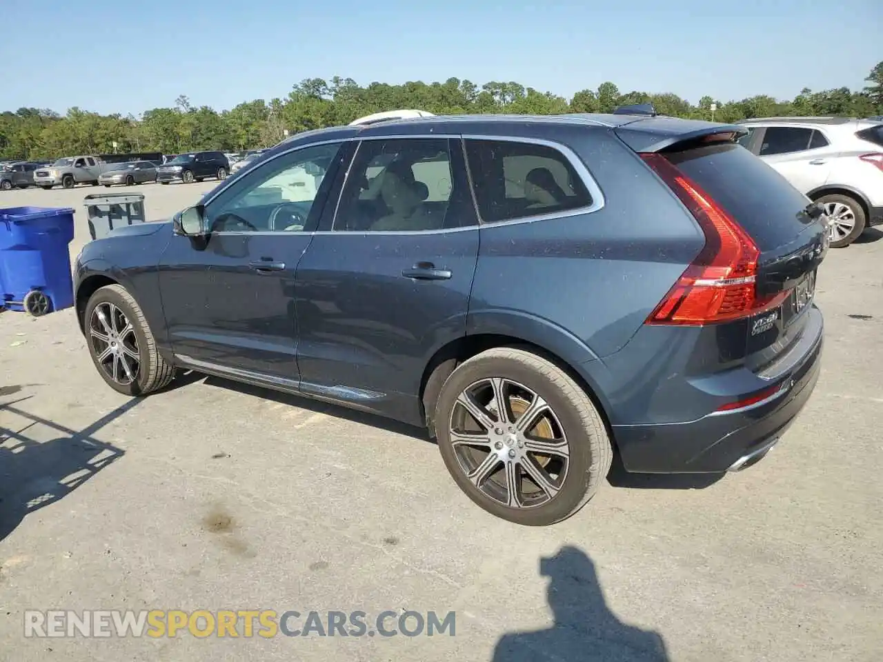2 Photograph of a damaged car YV4102DL6M1748611 VOLVO XC60 2021