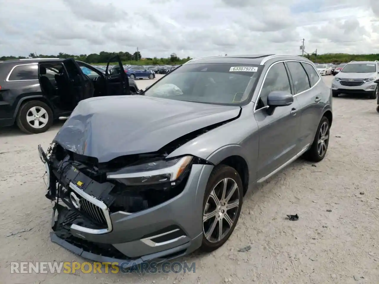 2 Photograph of a damaged car YV4102DL6M1881501 VOLVO XC60 2021