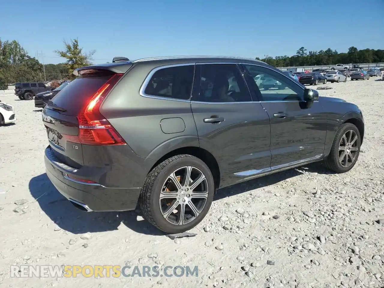 3 Photograph of a damaged car YV4102DL7M1821808 VOLVO XC60 2021