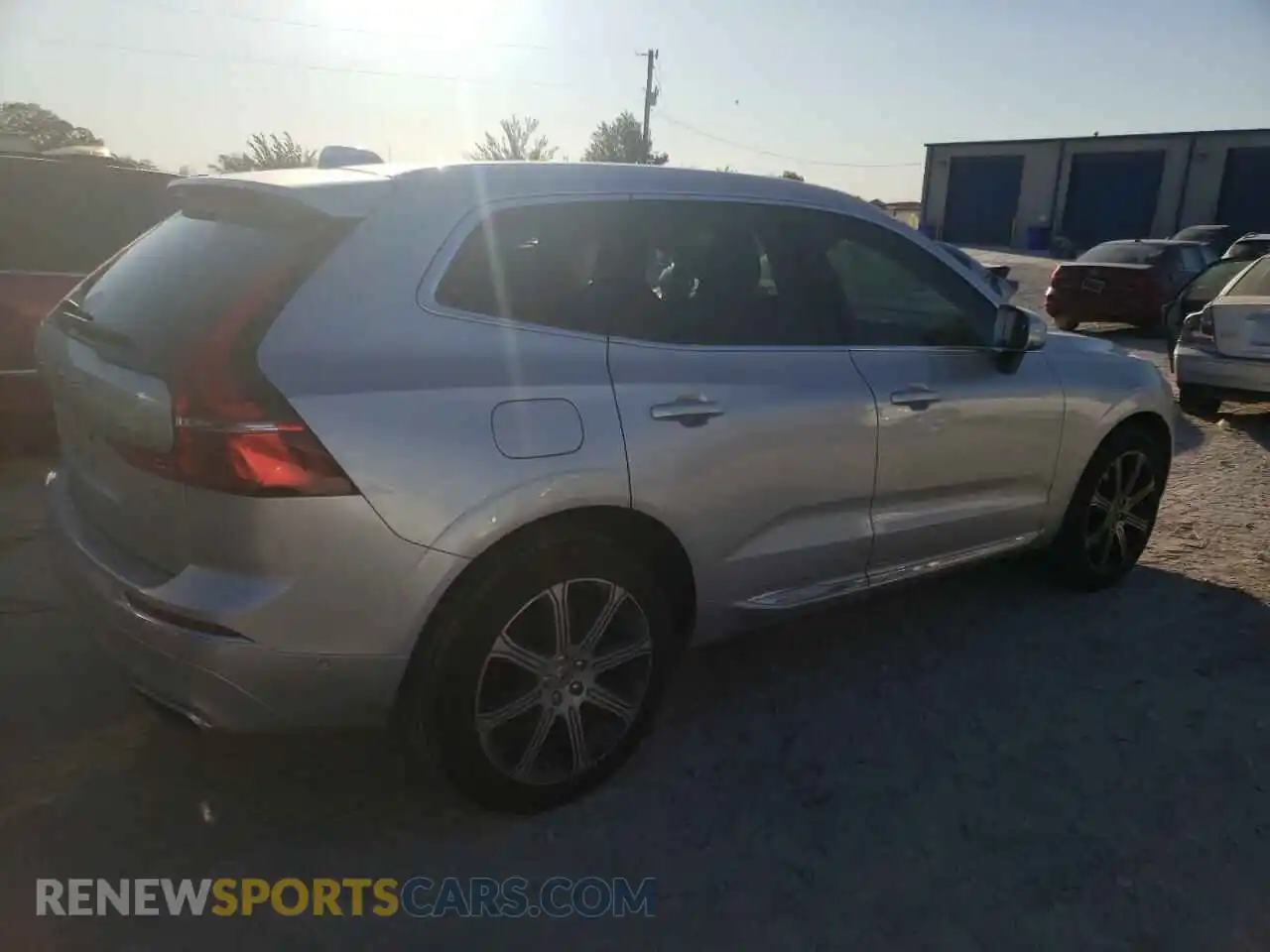 3 Photograph of a damaged car YV4102DL8M1689190 VOLVO XC60 2021