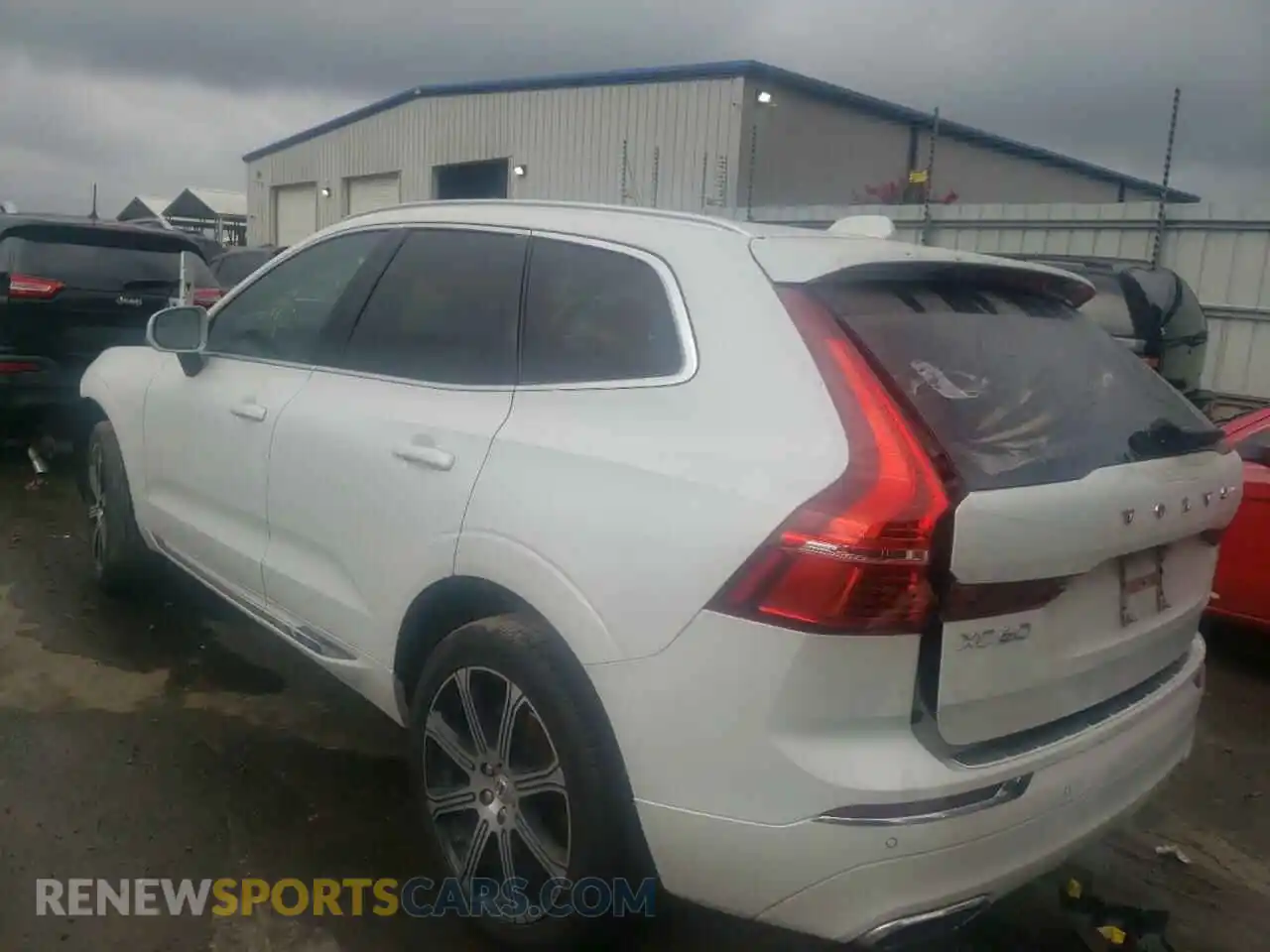 3 Photograph of a damaged car YV4102DL9M1686332 VOLVO XC60 2021