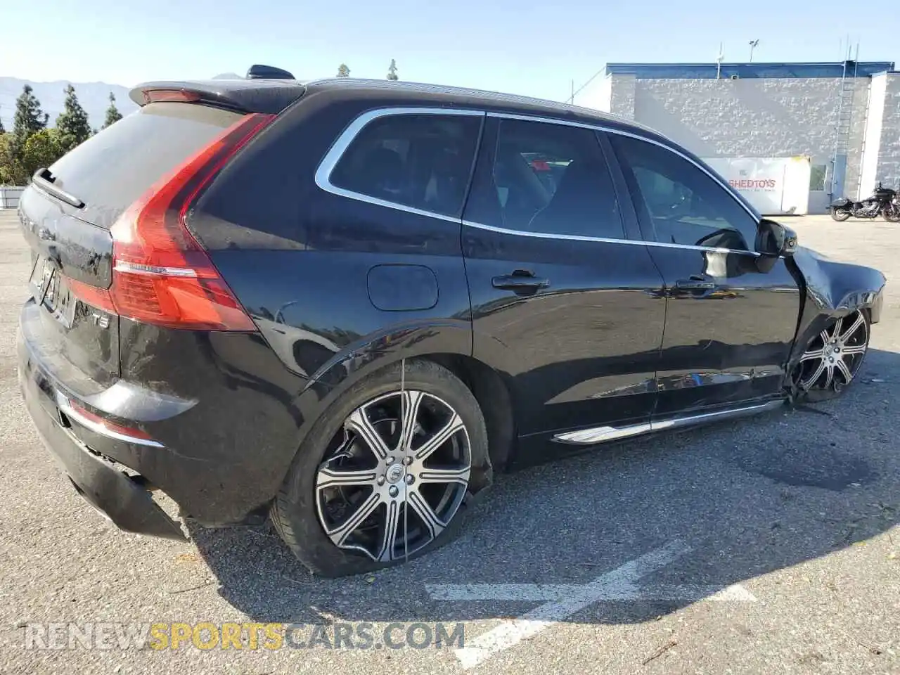 3 Photograph of a damaged car YV4102DLXM1710279 VOLVO XC60 2021