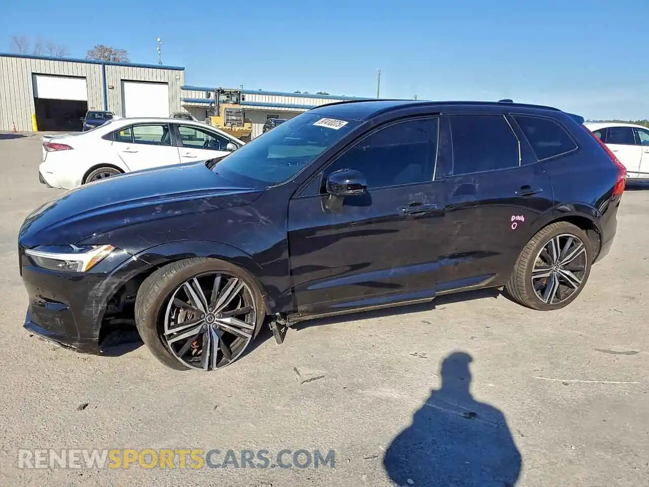 1 Photograph of a damaged car YV4102DM8M1864465 VOLVO XC60 2021