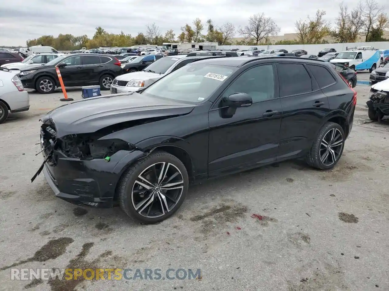 1 Photograph of a damaged car YV4102DM9M1835461 VOLVO XC60 2021