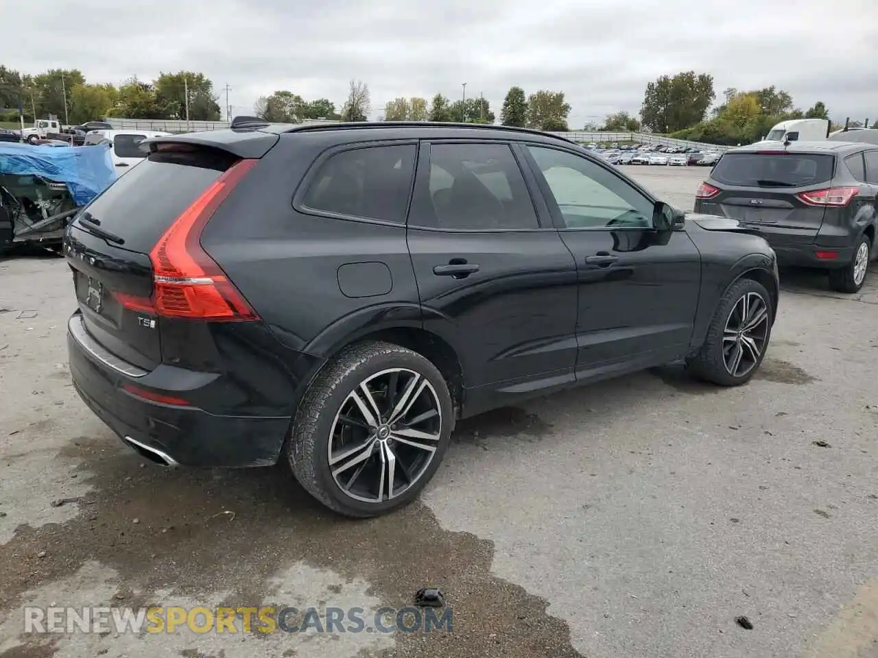 3 Photograph of a damaged car YV4102DM9M1835461 VOLVO XC60 2021