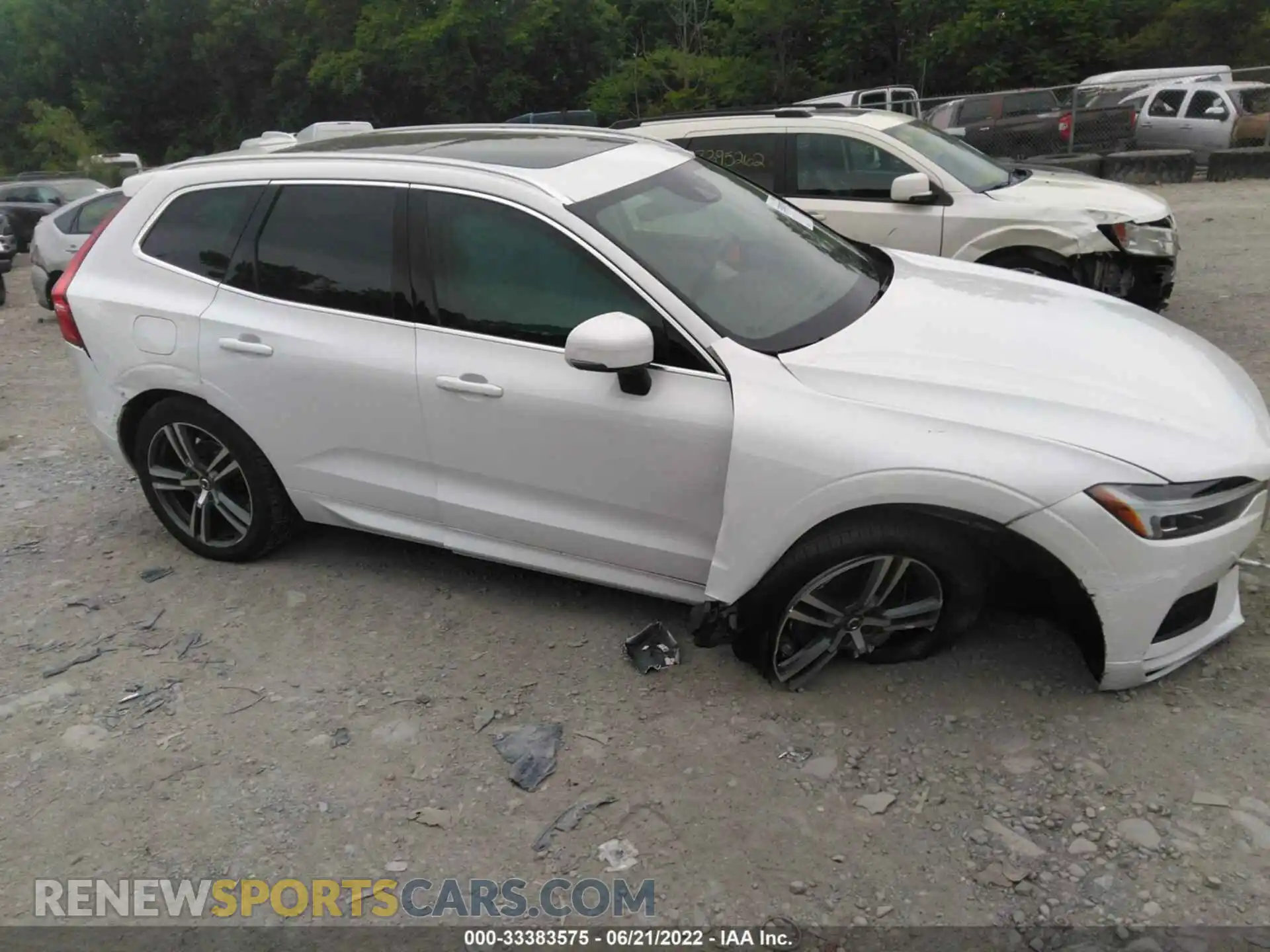 1 Photograph of a damaged car YV4102RK0M1827644 VOLVO XC60 2021