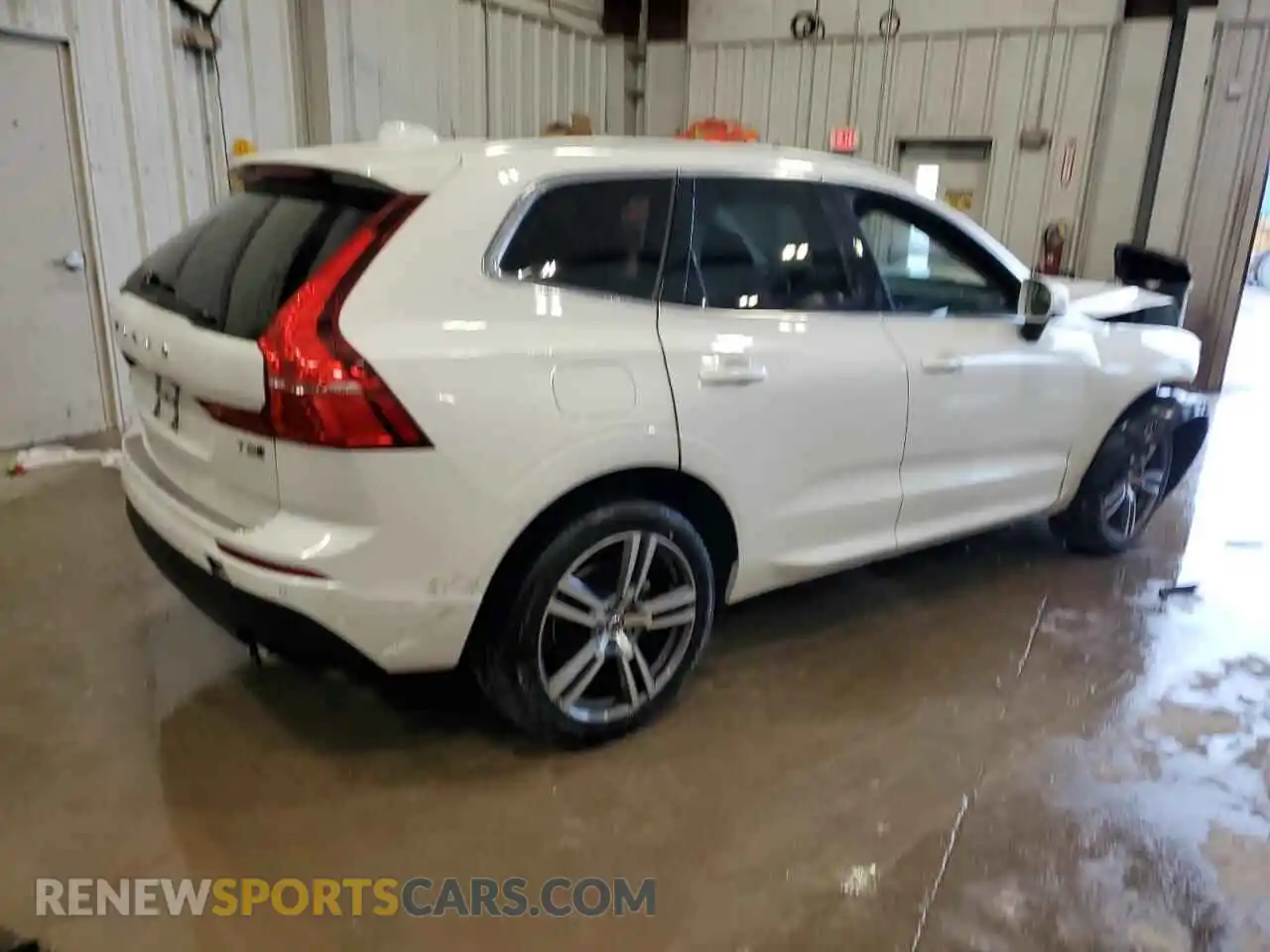 3 Photograph of a damaged car YV4102RK0M1886855 VOLVO XC60 2021