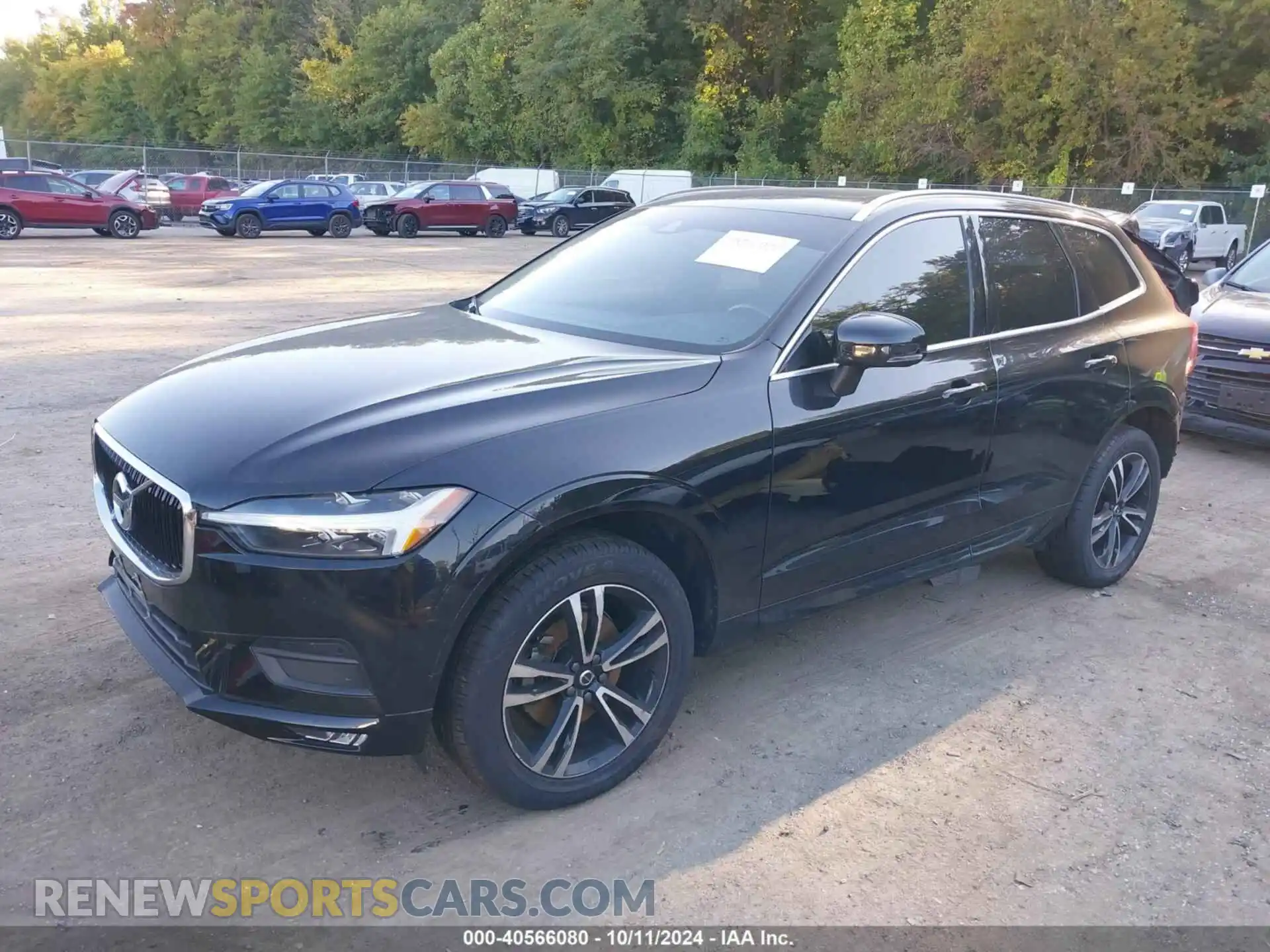 2 fotografías del automóvil dañado YV4102RK1M1810898 VOLVO XC60 2021