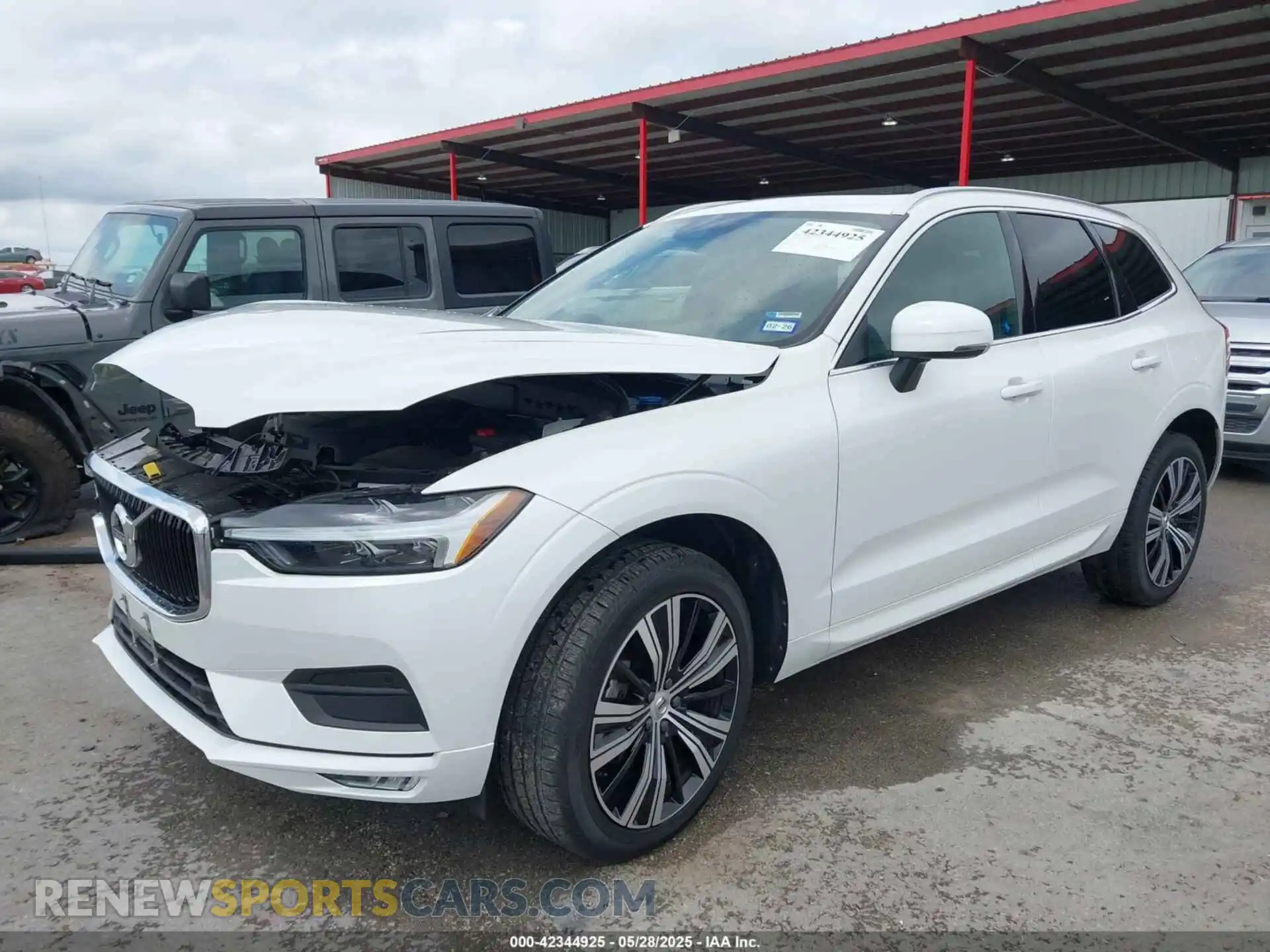 2 Photograph of a damaged car YV4102RK1M1862337 VOLVO XC60 2021