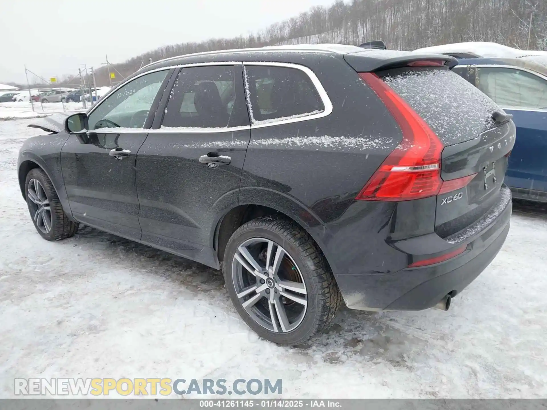 3 Photograph of a damaged car YV4102RK2M1748878 VOLVO XC60 2021